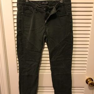 camo green seven pants